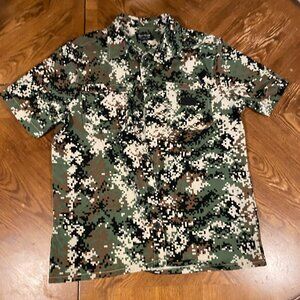 Dogg Supply by Snoop Dogg Camo Mens/Womens Short Sleeve Button Shirt, Size Large